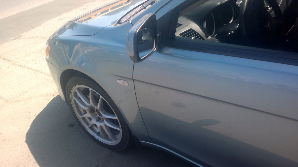 Mitsubishi Lancer "Gray-Green"