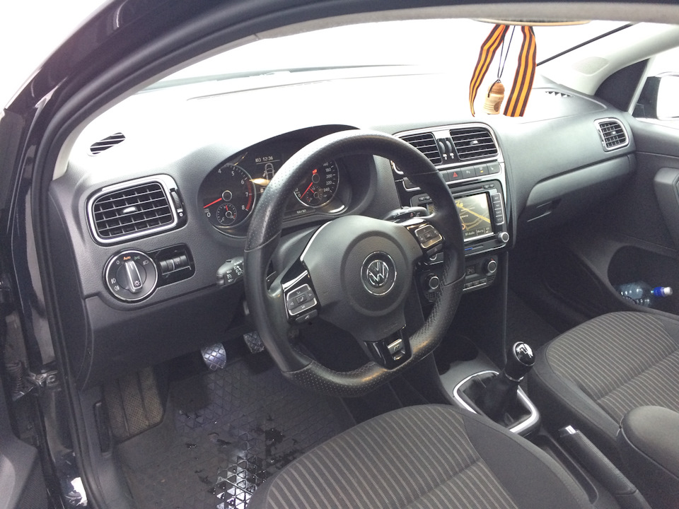 Лак — Volkswagen Polo Sedan
