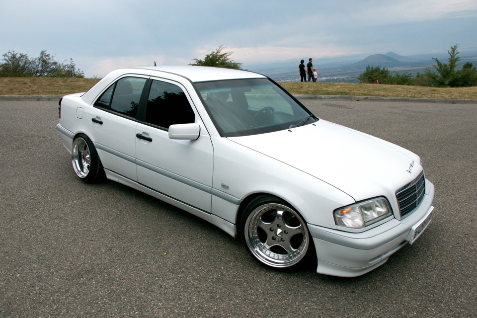 Фото в бортжурнале Mercedes-Benz C-Class (W202)