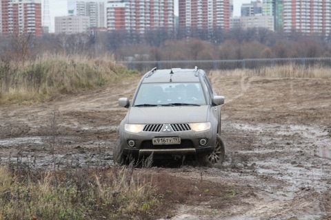 Фото в бортжурнале Mitsubishi Pajero Sport (2G)