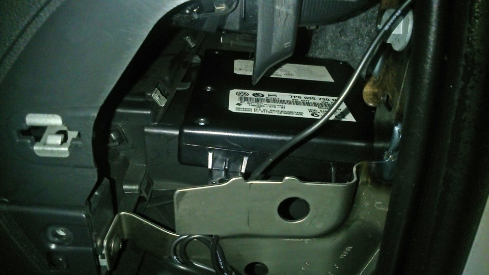 Блок уже на месте — Skoda Rapid (1G). Запчасти на фото: 7800307