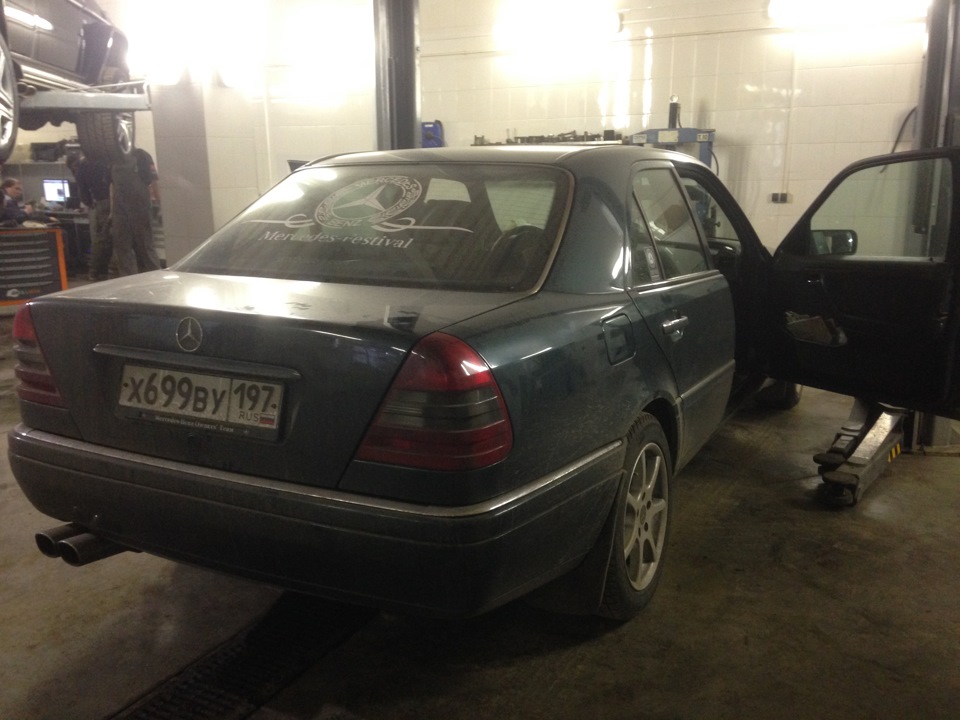 В сервисе Курантова — Mercedes-Benz C-Class (W202)