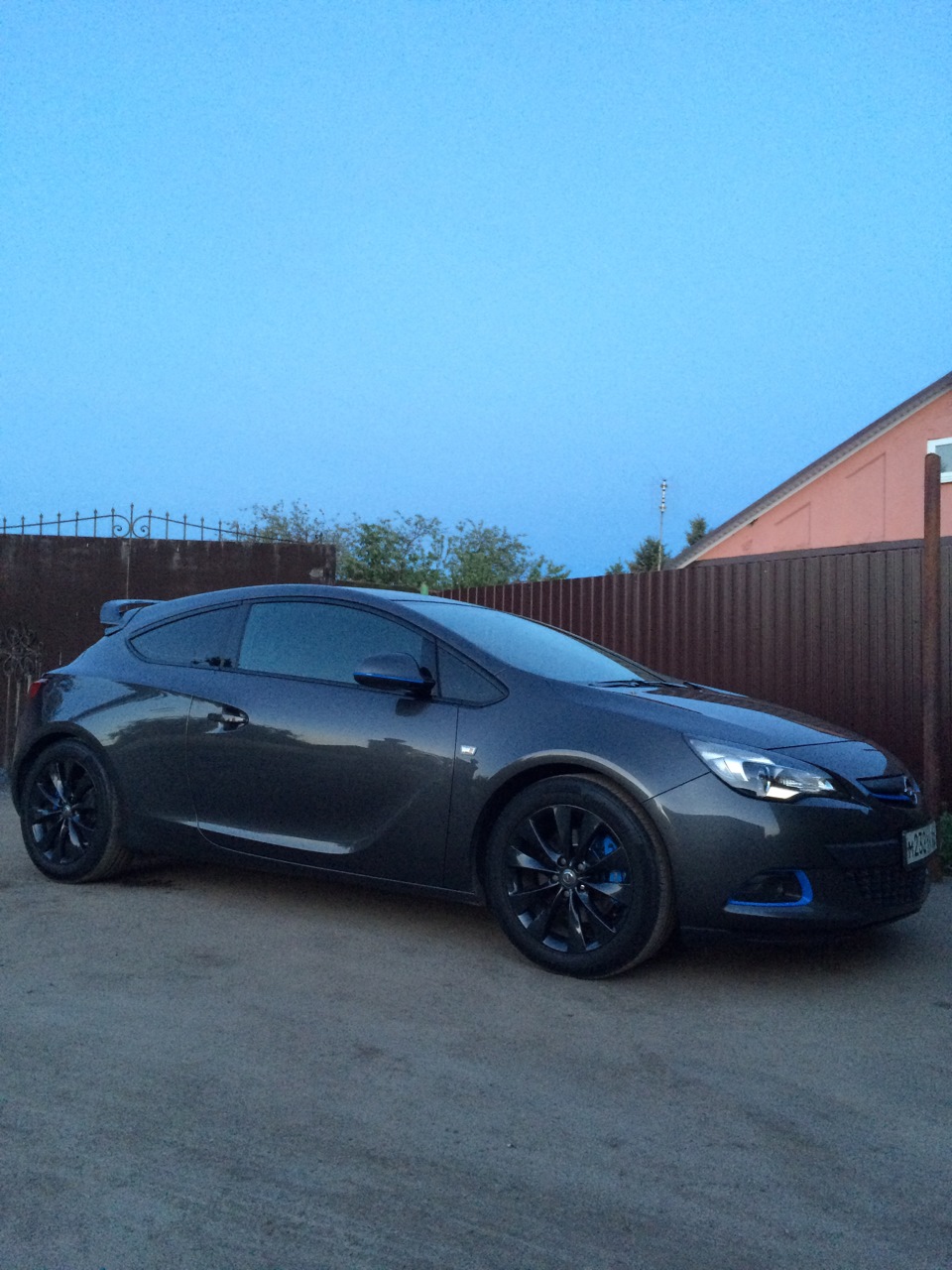 Фото в бортжурнале Opel Astra J GTC