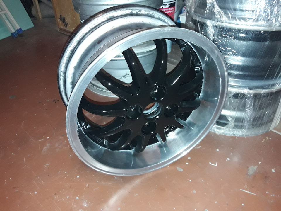 Полочку надо будет троху ещё поленуть, но это уже не к спеху… — Volkswagen Passat B3