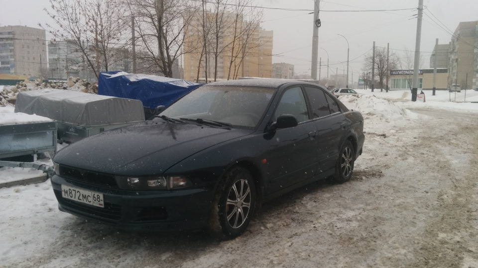 Mitsubishi Galant Зеленая акула