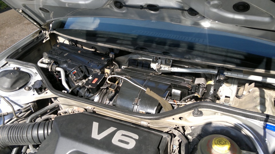 Photo from the logbook Audi A6 (C4)