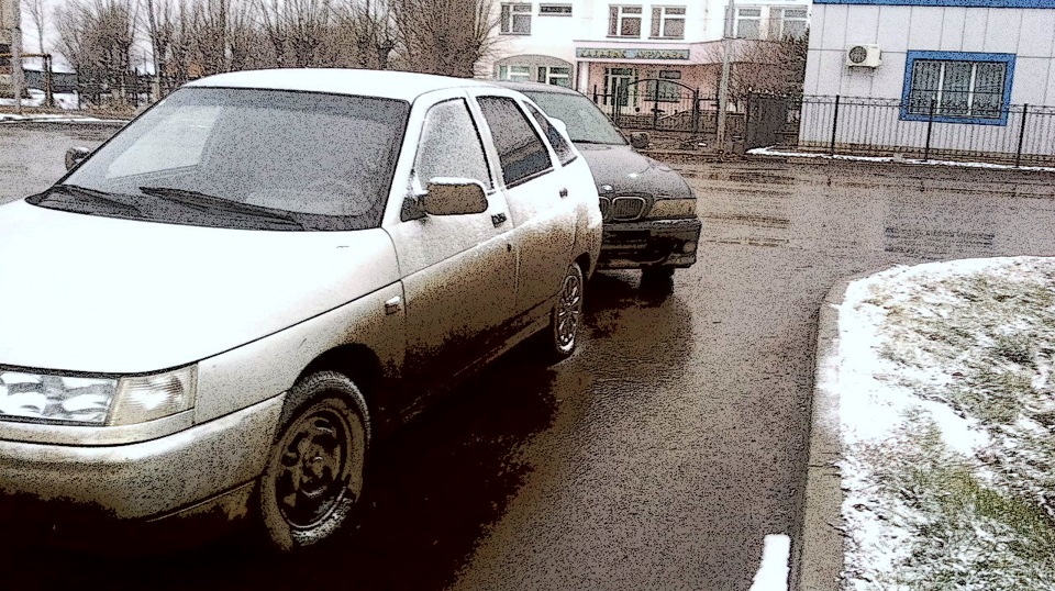 Это с дядькиным бумером зафотолся когда тепло было!) — Lada 21121