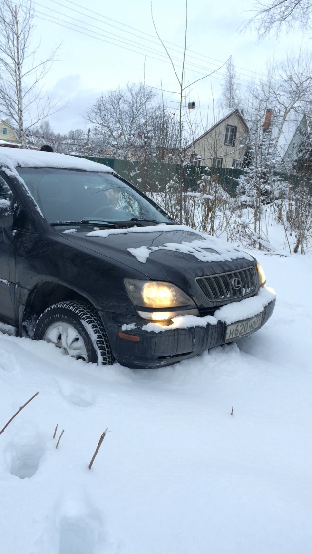 Фото в бортжурнале Lexus RX (1G)