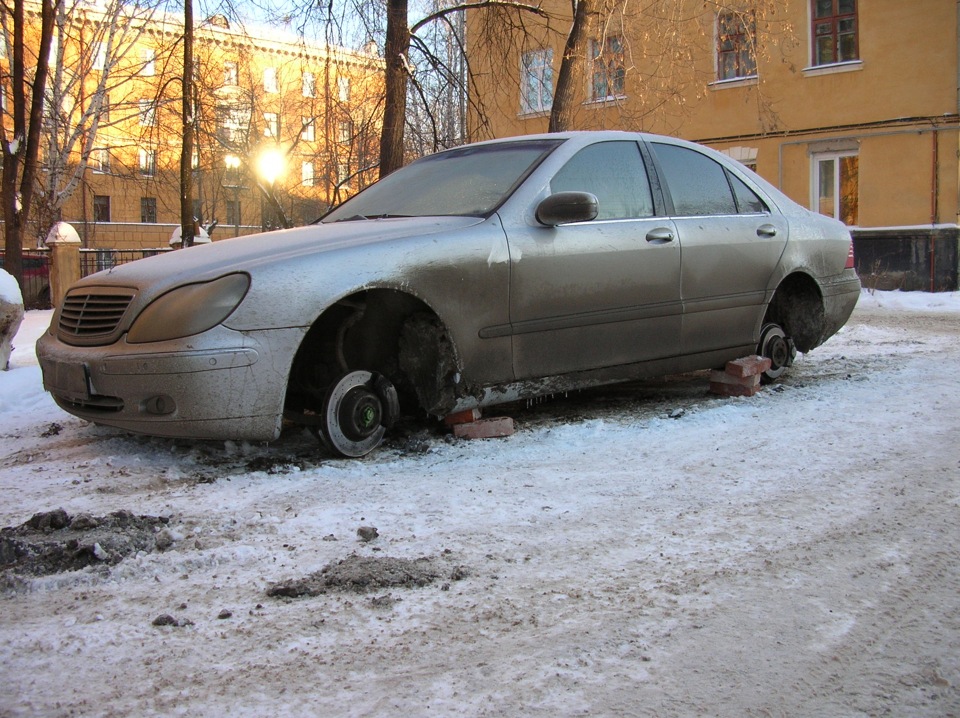 Фото в бортжурнале Mercedes-Benz S-Class (W220)