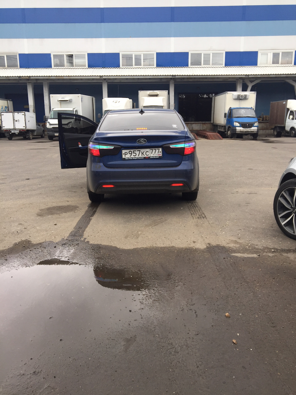 День, расстояние более 10м — KIA Rio (3G)