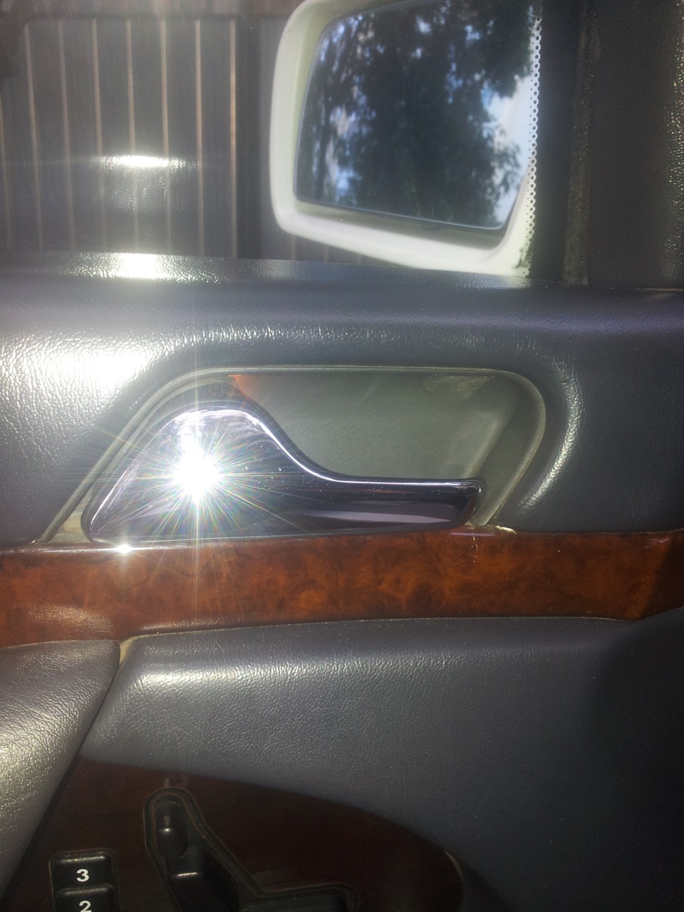 Фото в бортжурнале Mercedes-Benz S-Class (W140)