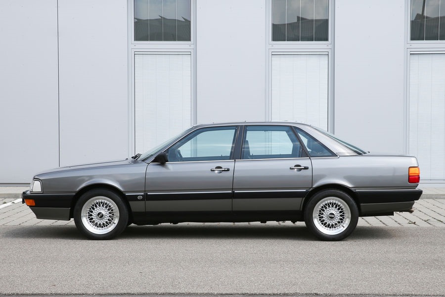 Фото в бортжурнале Audi 100 (C3)