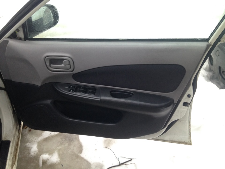 Фото в бортжурнале Nissan AD (Y11)