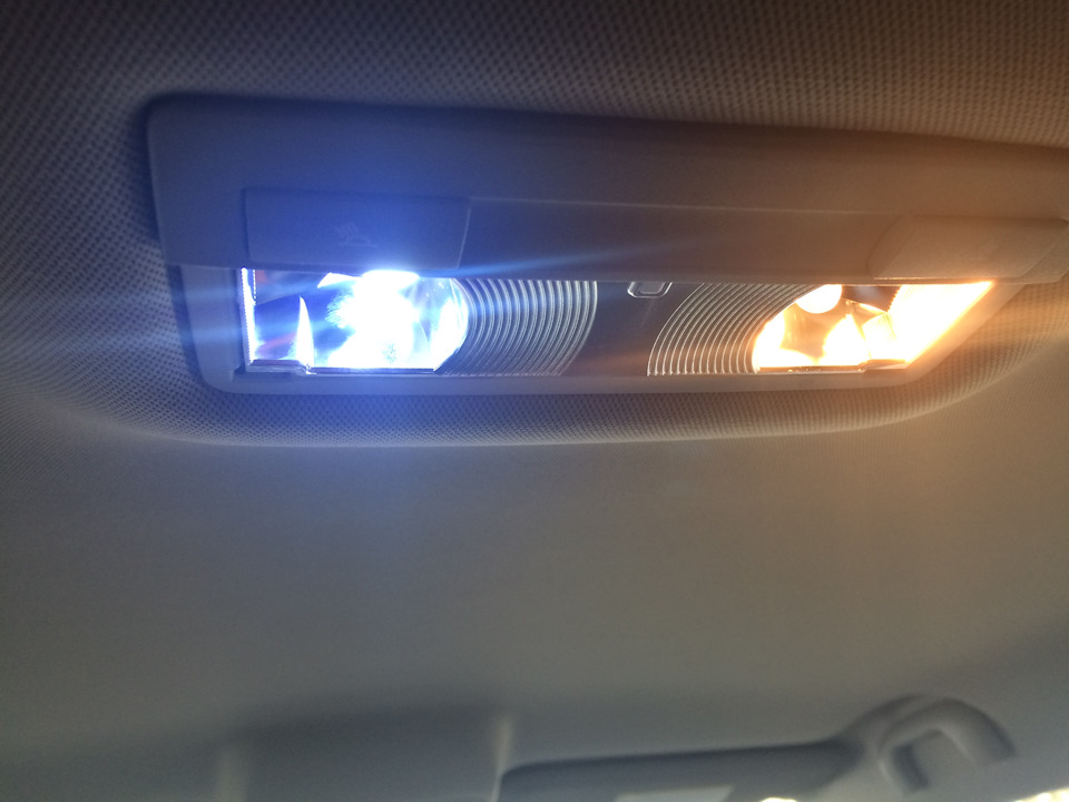 Разница в цвете — Opel Astra J GTC