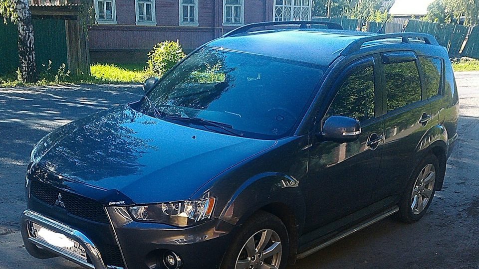 Mitsubishi Outlander XL