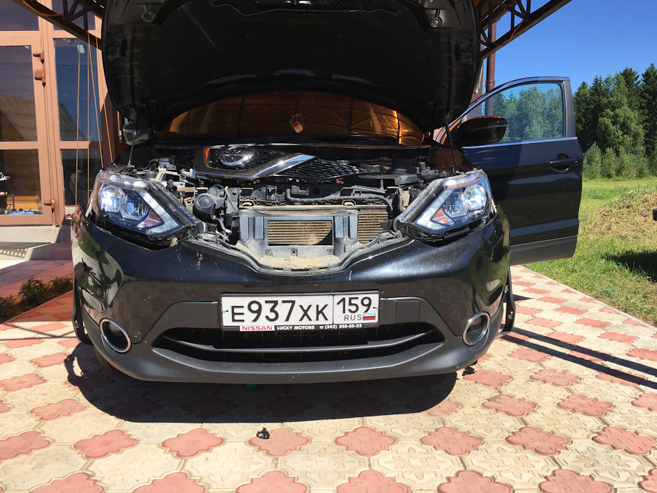 Ближний — Nissan Qashqai (2G)
