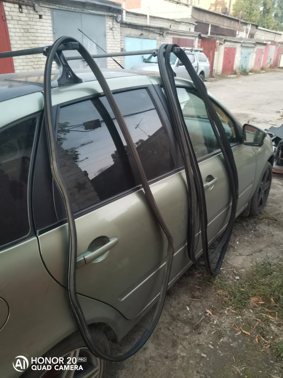 Старые снятые — Lada Калина Хэтчбек (1G)