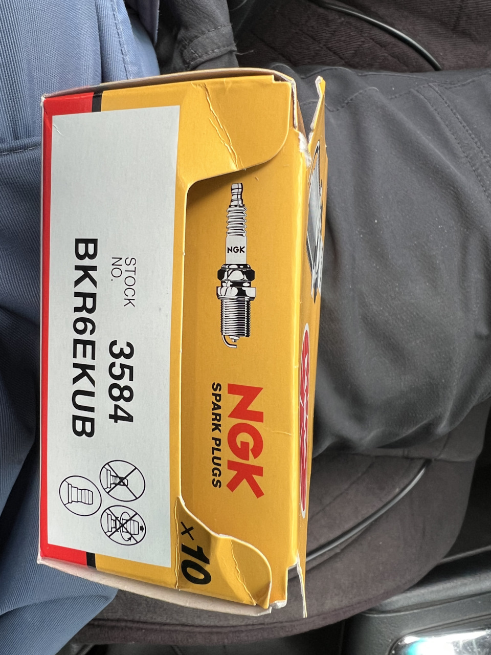 廉ページ 💥Замена свечей зажигания NGK 3584 — Audi A6 (C5) бензин, 2,8 л