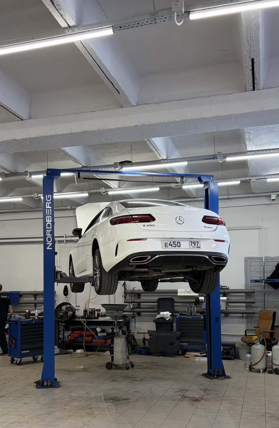 Зона ожидания комфортная, работы проведены быстро. — Mercedes-Benz E-Class Coupe (C238)