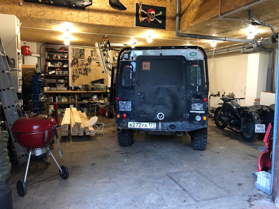 свободно всё влезло и стало удобно — Land Rover Defender (L315/L316)