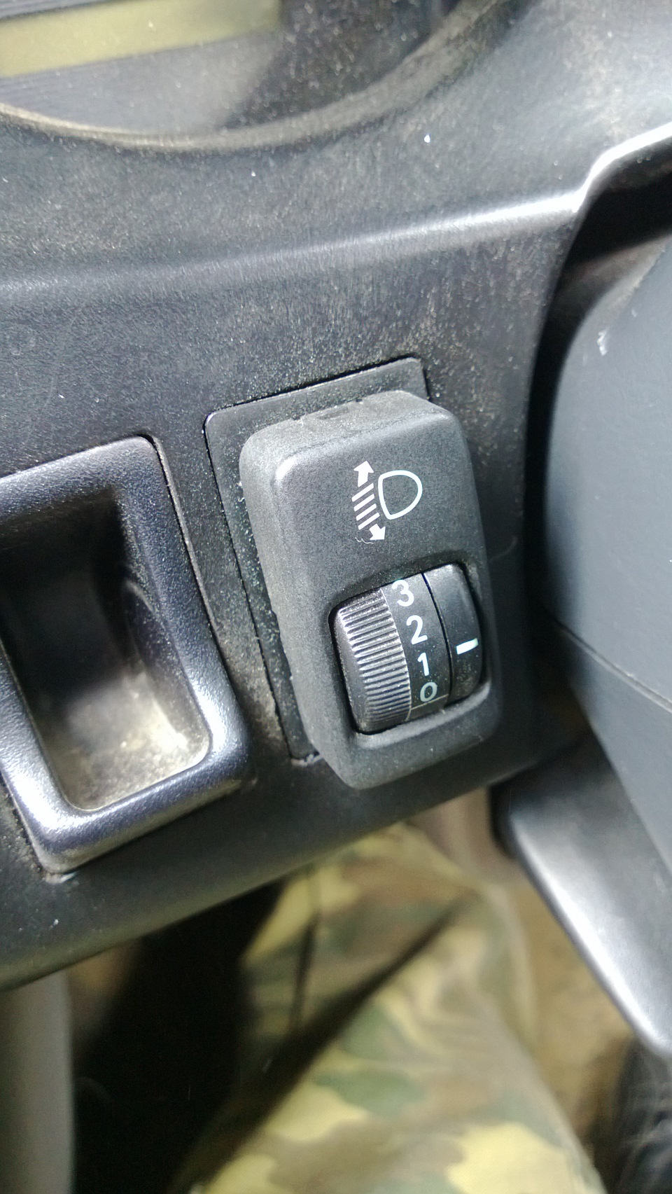 Крутилка уже на своем месте — Toyota Caldina (210)