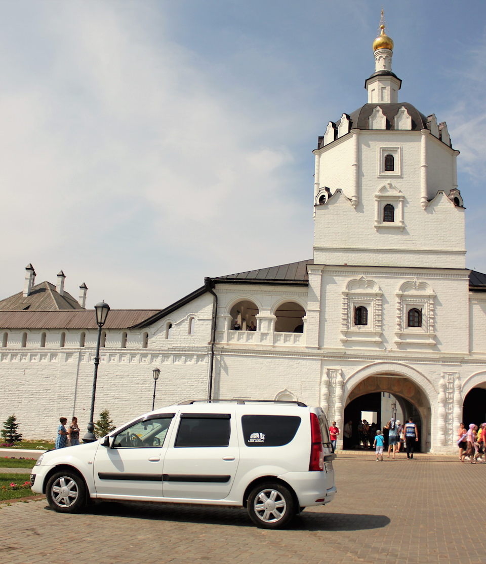 1 — Lada Ларгус