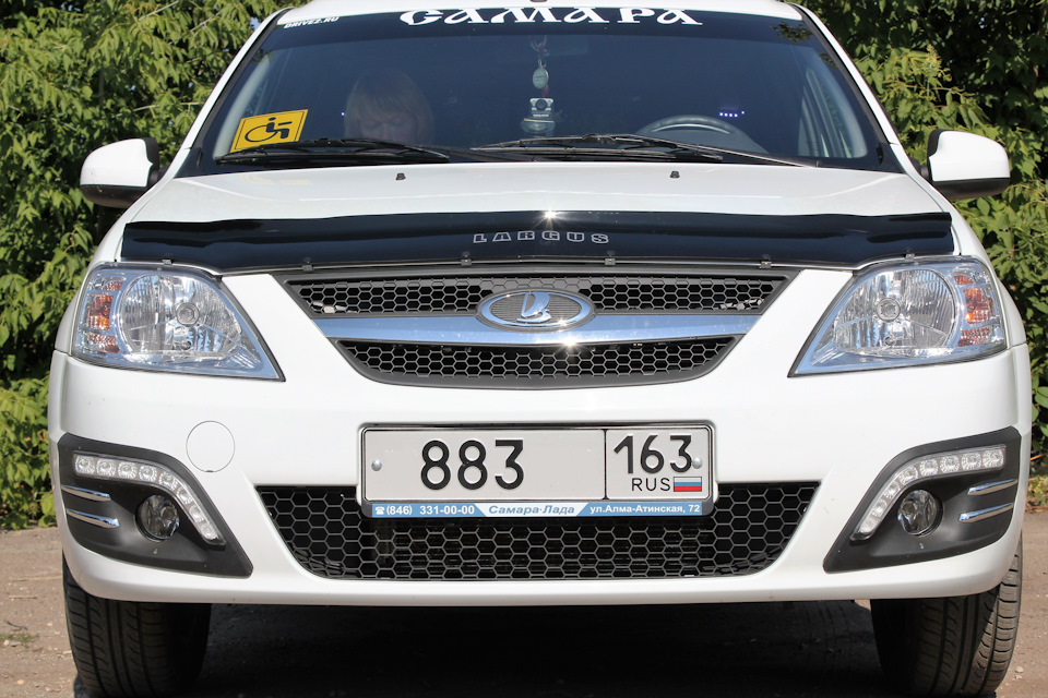 10 — Lada Ларгус. Запчасти на фото: 3310000