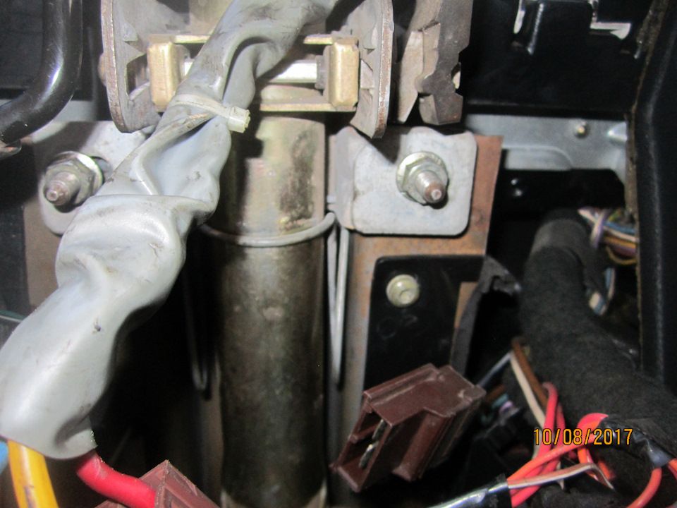 Photo from the logbook Peugeot 405