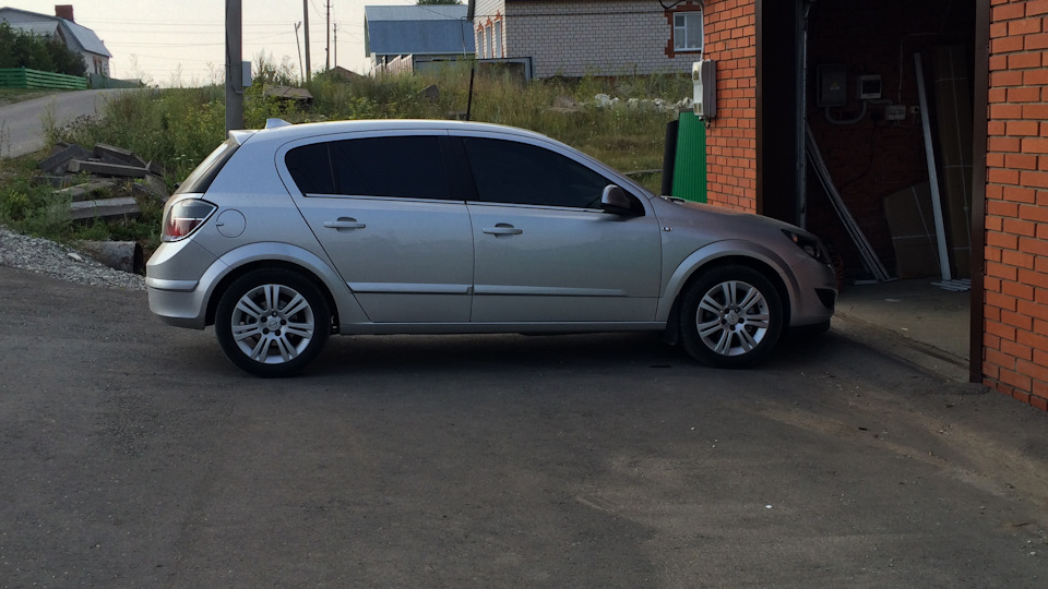 Opel Astra AMD
