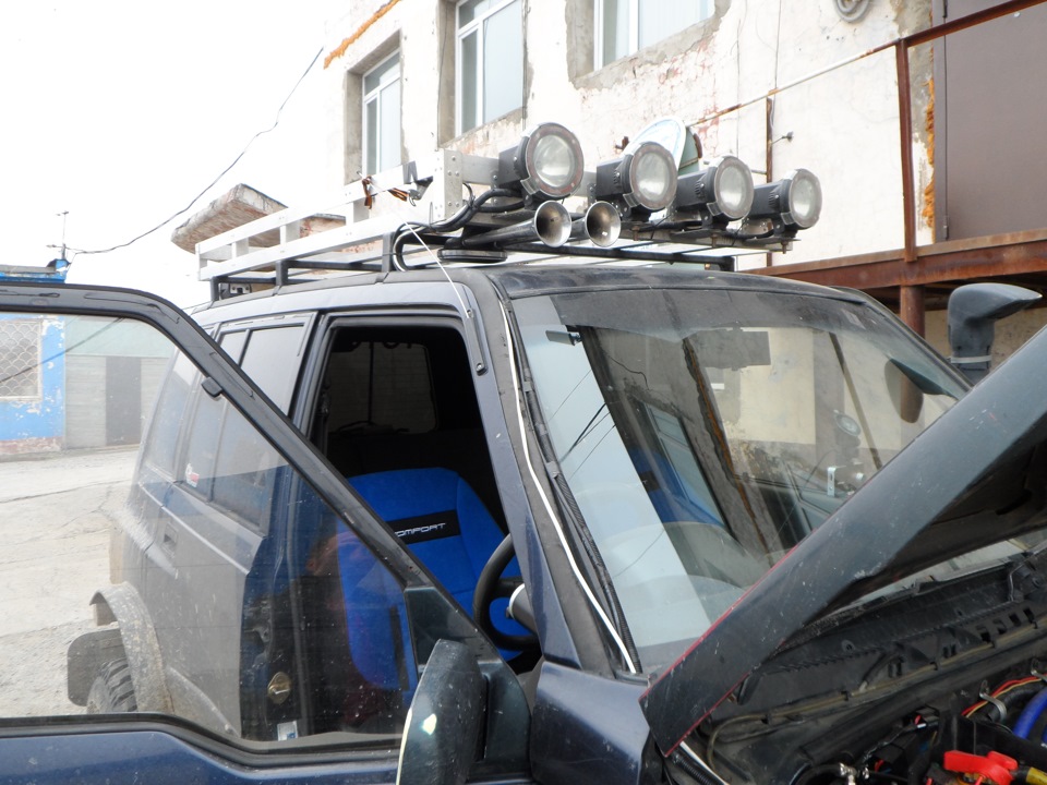 Дудка — Suzuki Escudo (1G)