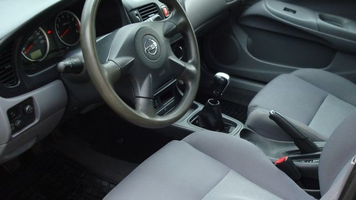 Nissan Almera