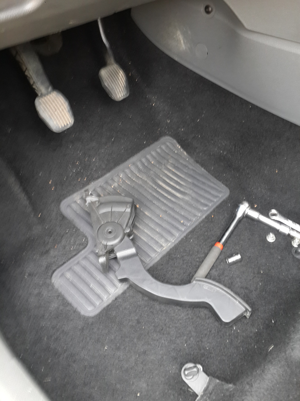 Фото в бортжурнале Ford Focus Sedan II