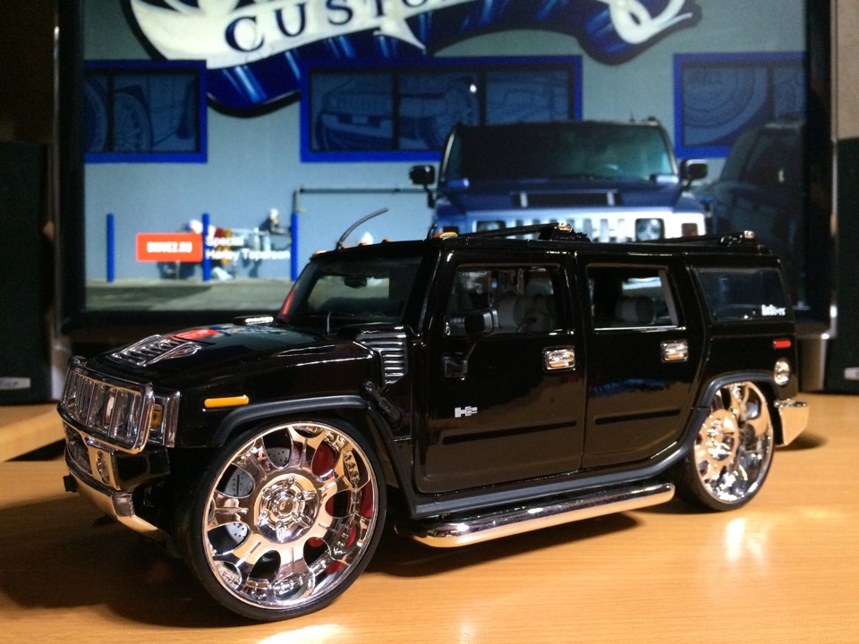 HUMMER H2 SUV (Maisto) / 1:18 / diecast — DRIVE2