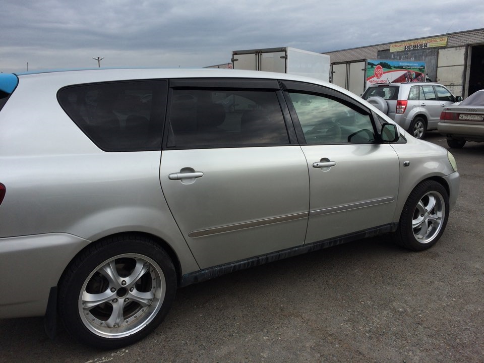 Фото в бортжурнале Toyota Ipsum (21). Запчасти на фото: A0001501980