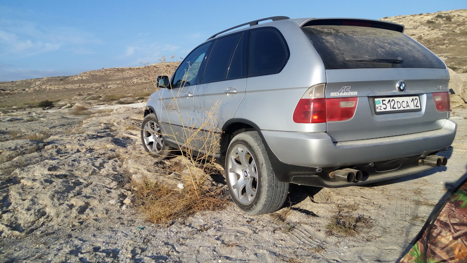 колхозный выхлоп от шницера — BMW X5 (E53)