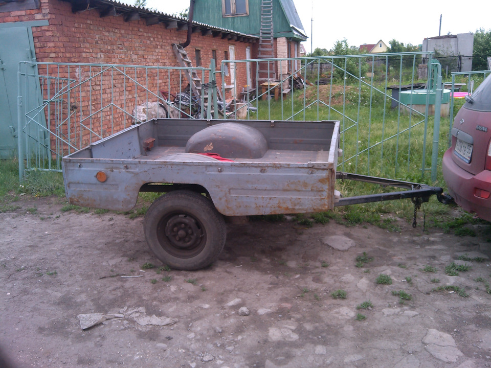Есть немного поверхностная ржа, но это мелочи. — Lada Калина Универсал (1G)