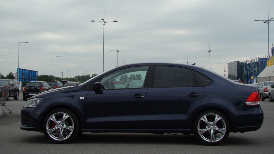 Volkswagen Polo Sedan Питерский красавчик 6-)