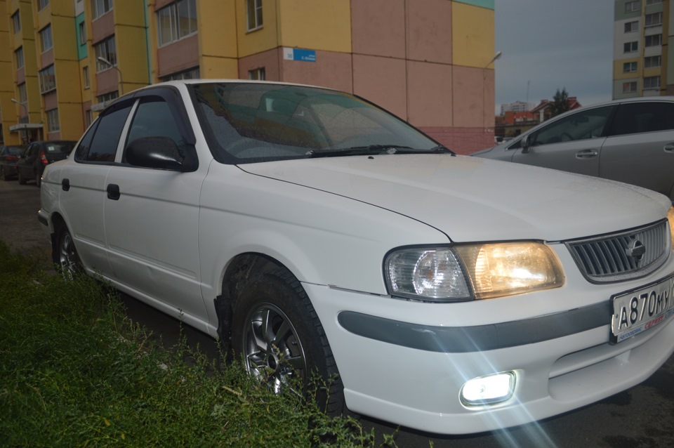вот мой бывший Ниссан за день до продажи… — Nissan Sunny (B15)
