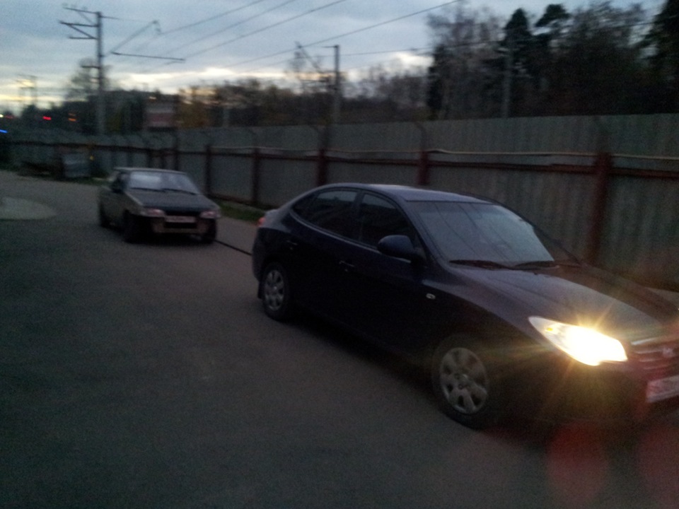 на подъезде — Lada 2108