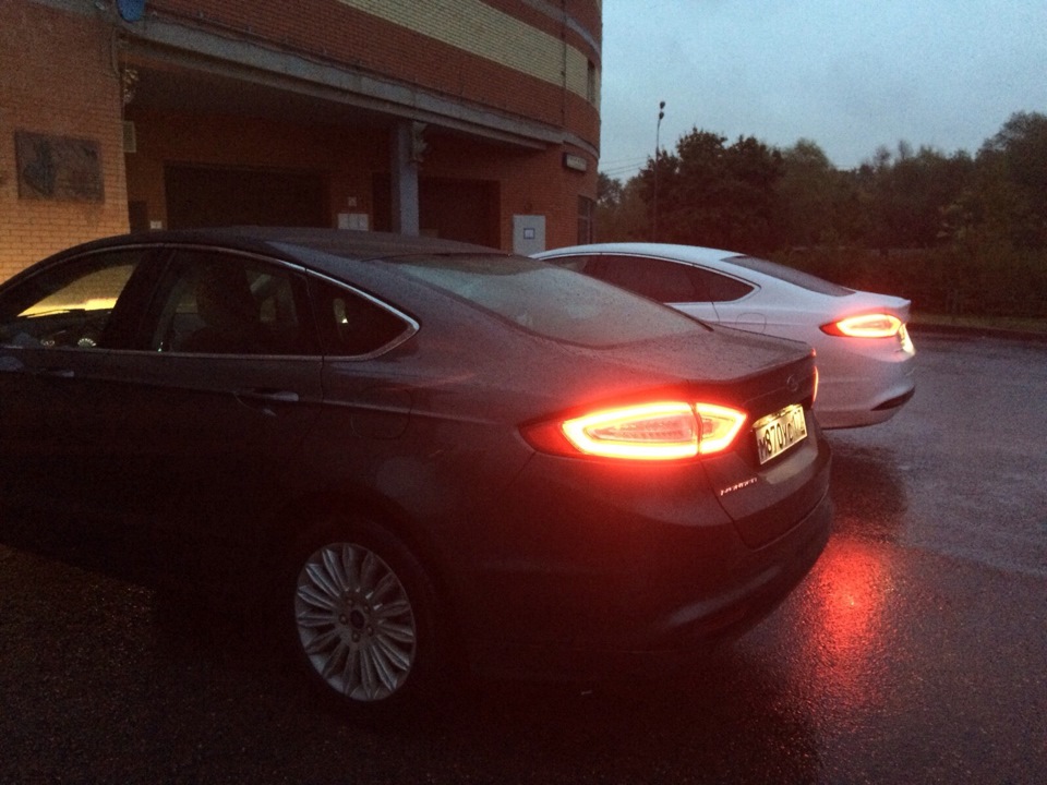 задницы не хуже — Ford Mondeo V