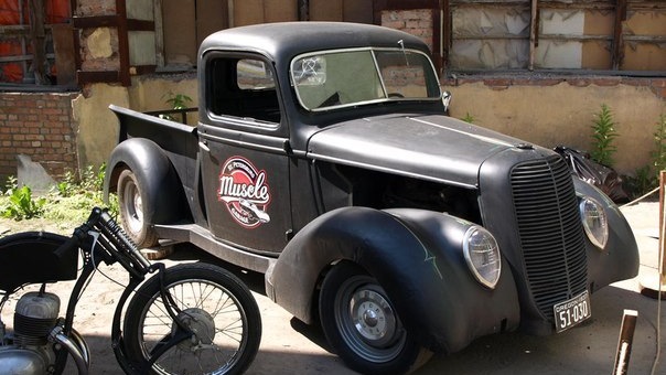 Ford Pickup Hot Rod