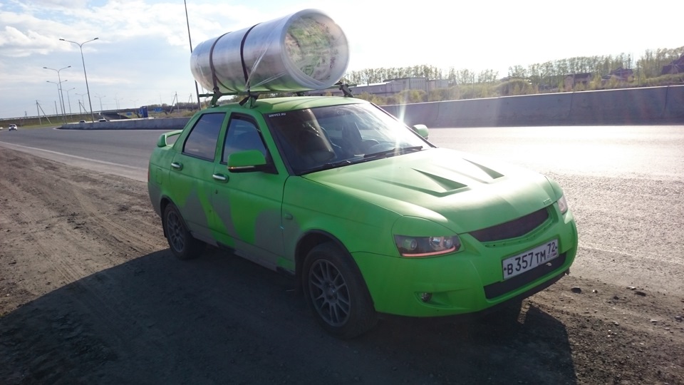 два — Lada Приора седан