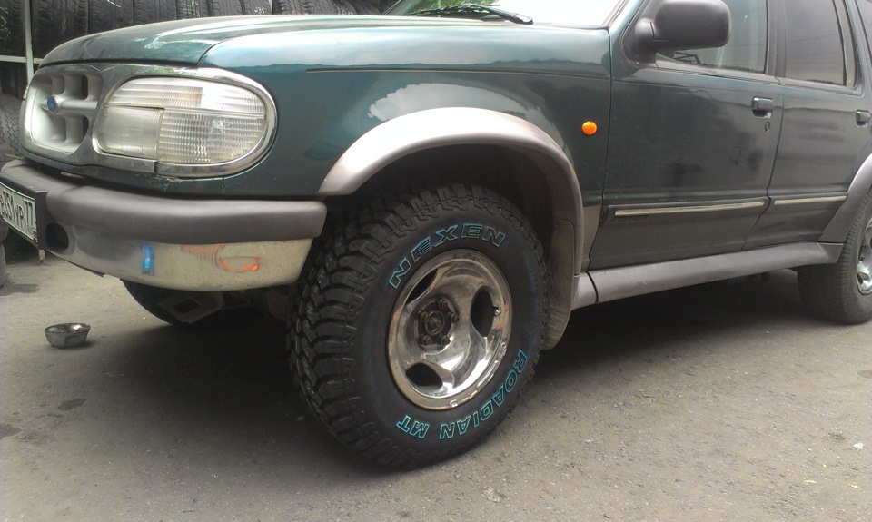 Фото в бортжурнале Ford Explorer (2G)