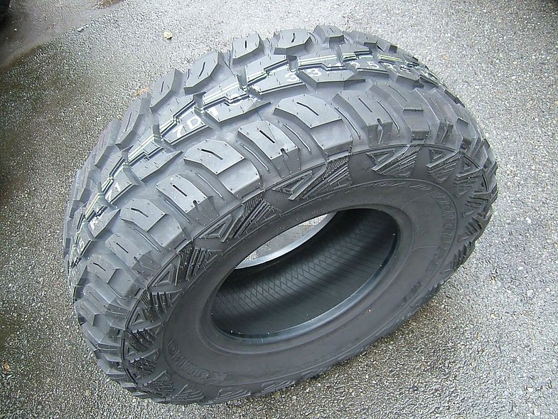 Kumho Road Venture M/T KL71 — УАЗ Patriot. Запчасти на фото: Kumho Road Venture MT KL71