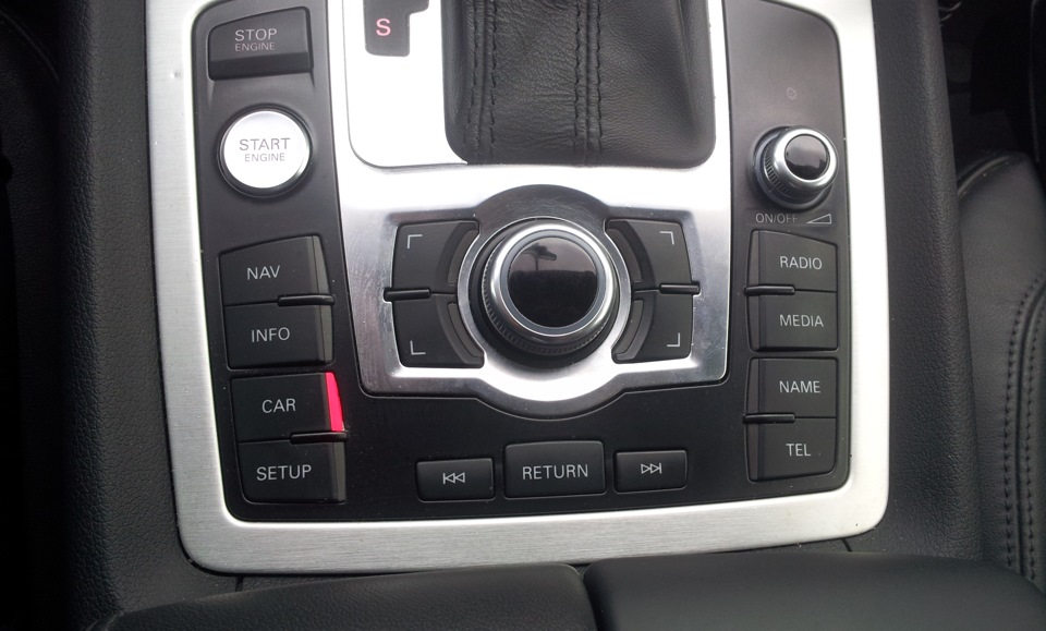 Фото в бортжурнале Audi Q7 (1G)