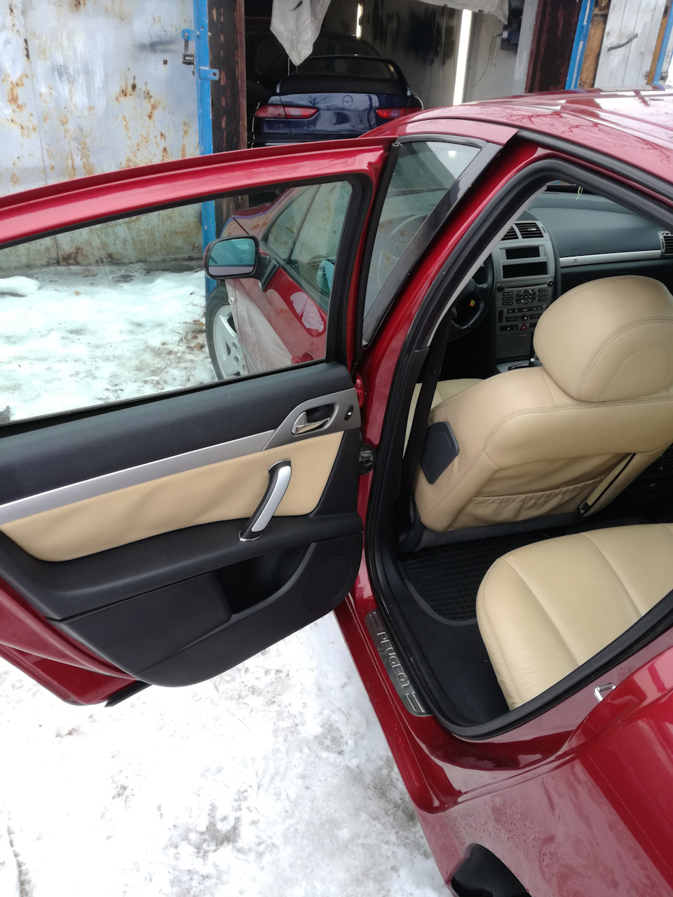 Фото в бортжурнале Peugeot 407
