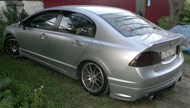 пороги в процессе — Honda Civic 4D (8G)