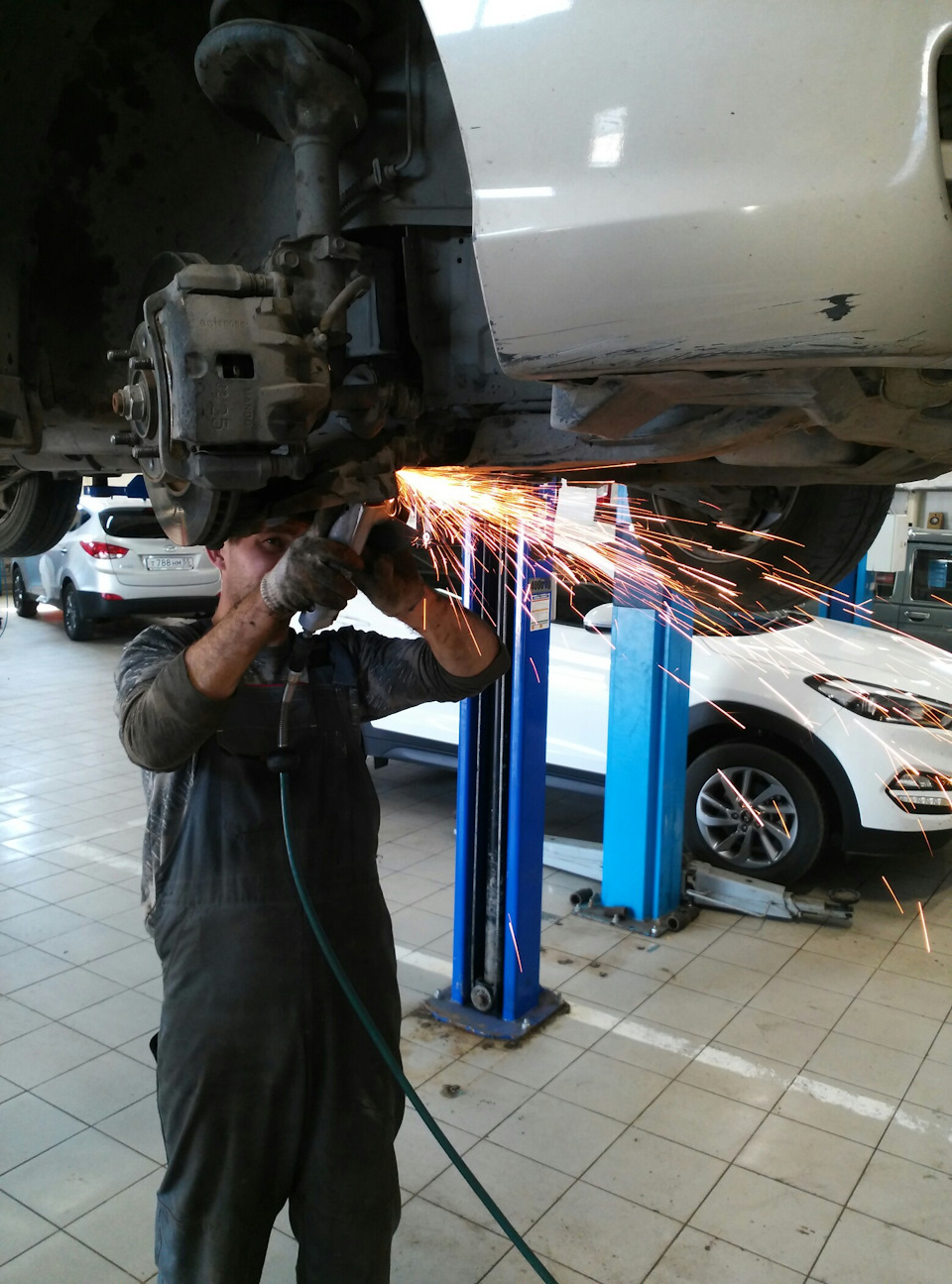 Фото в бортжурнале Hyundai Elantra (3G)