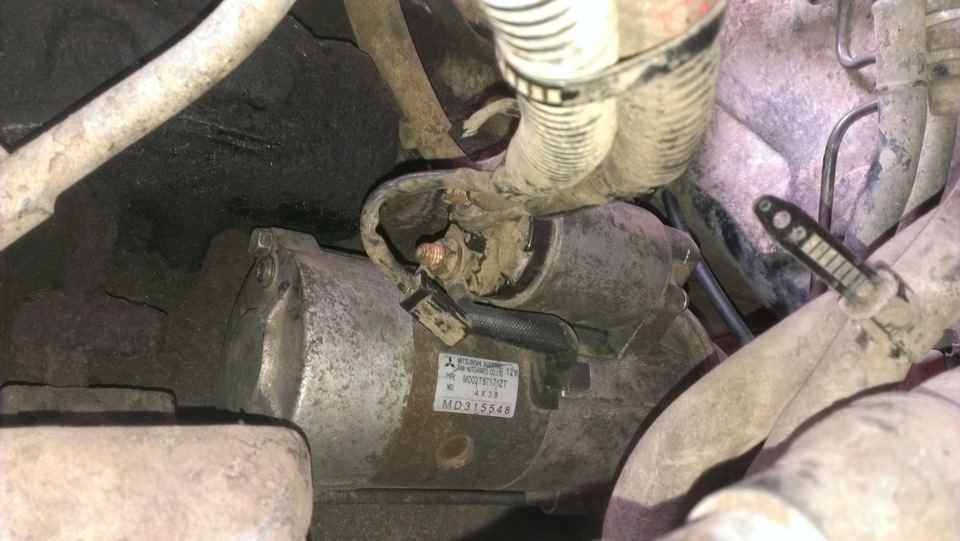 Photo from the logbook Mitsubishi L200 (3G). Found on photo: CLS12, MD315548