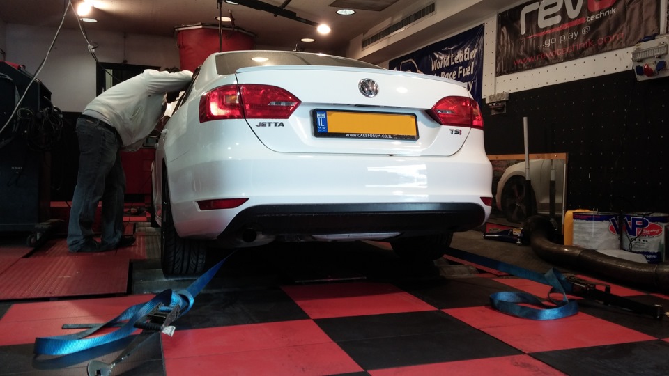 Volkswagen Jetta 1,2TSI DSG7 Джеттка